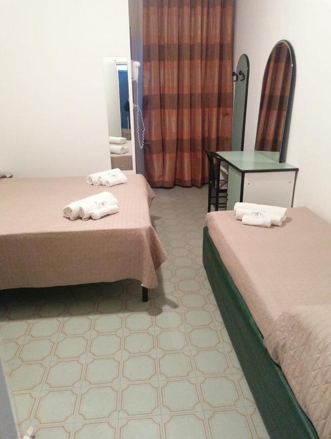 Hotel Magriv ริมินี ภายนอก รูปภาพ