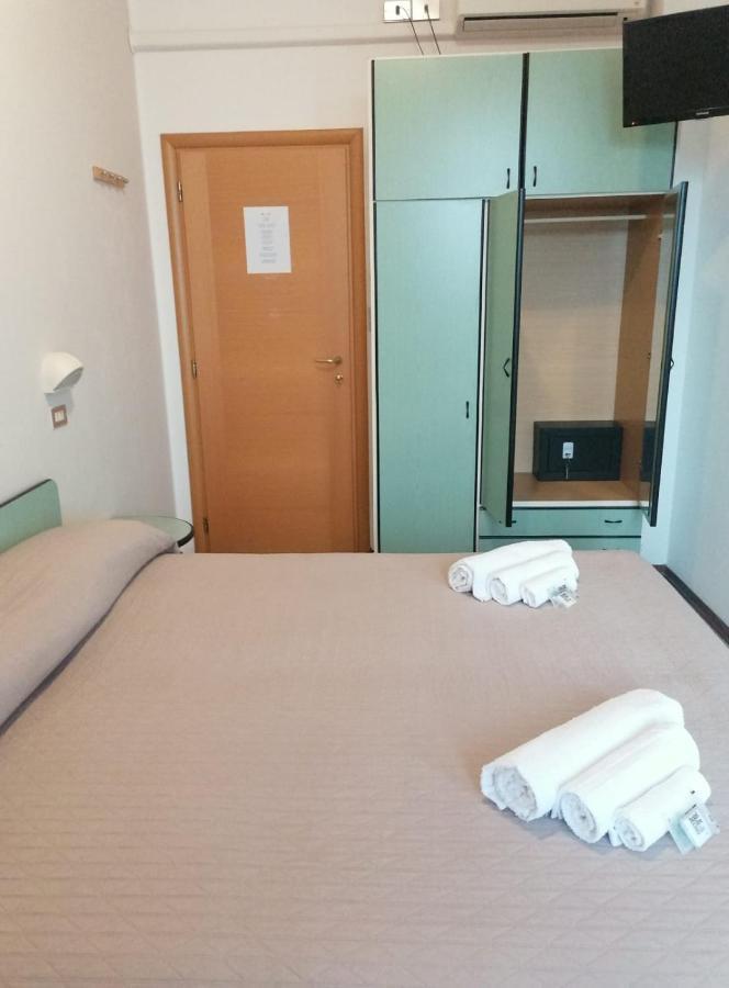 Hotel Magriv ริมินี ภายนอก รูปภาพ
