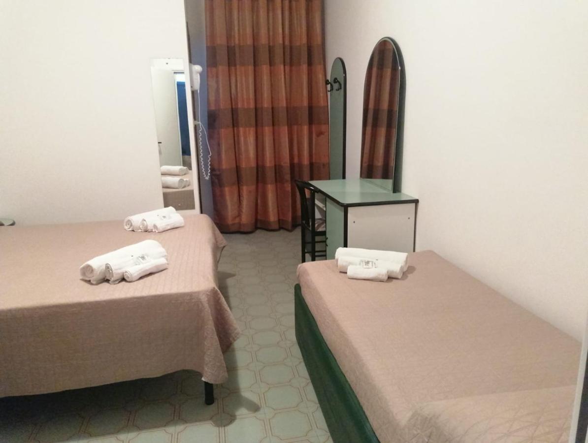 Hotel Magriv ริมินี ภายนอก รูปภาพ