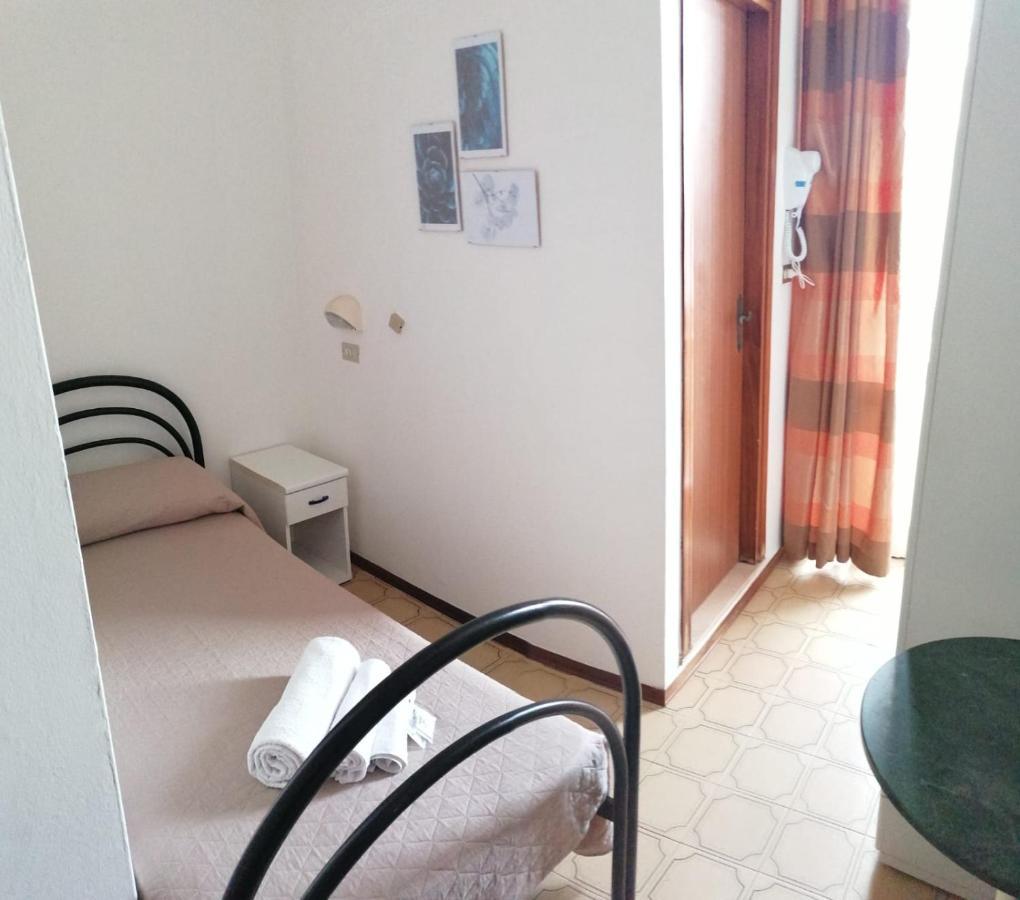 Hotel Magriv ริมินี ภายนอก รูปภาพ