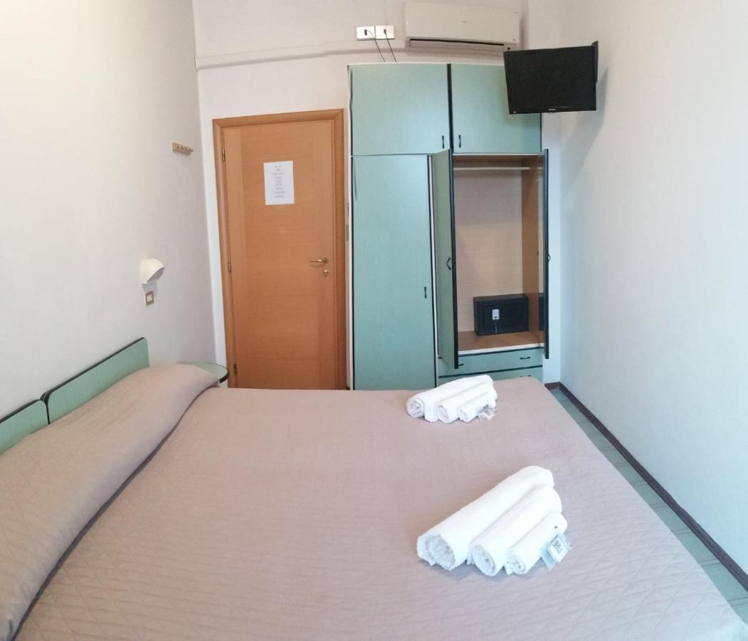 Hotel Magriv ริมินี ภายนอก รูปภาพ